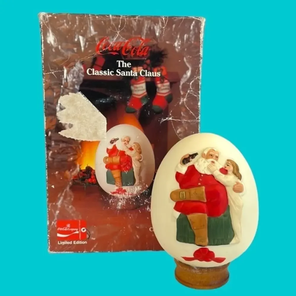 Coke-Cola  Limited Edition Egg Ornament  1984 Royal Orleans‎